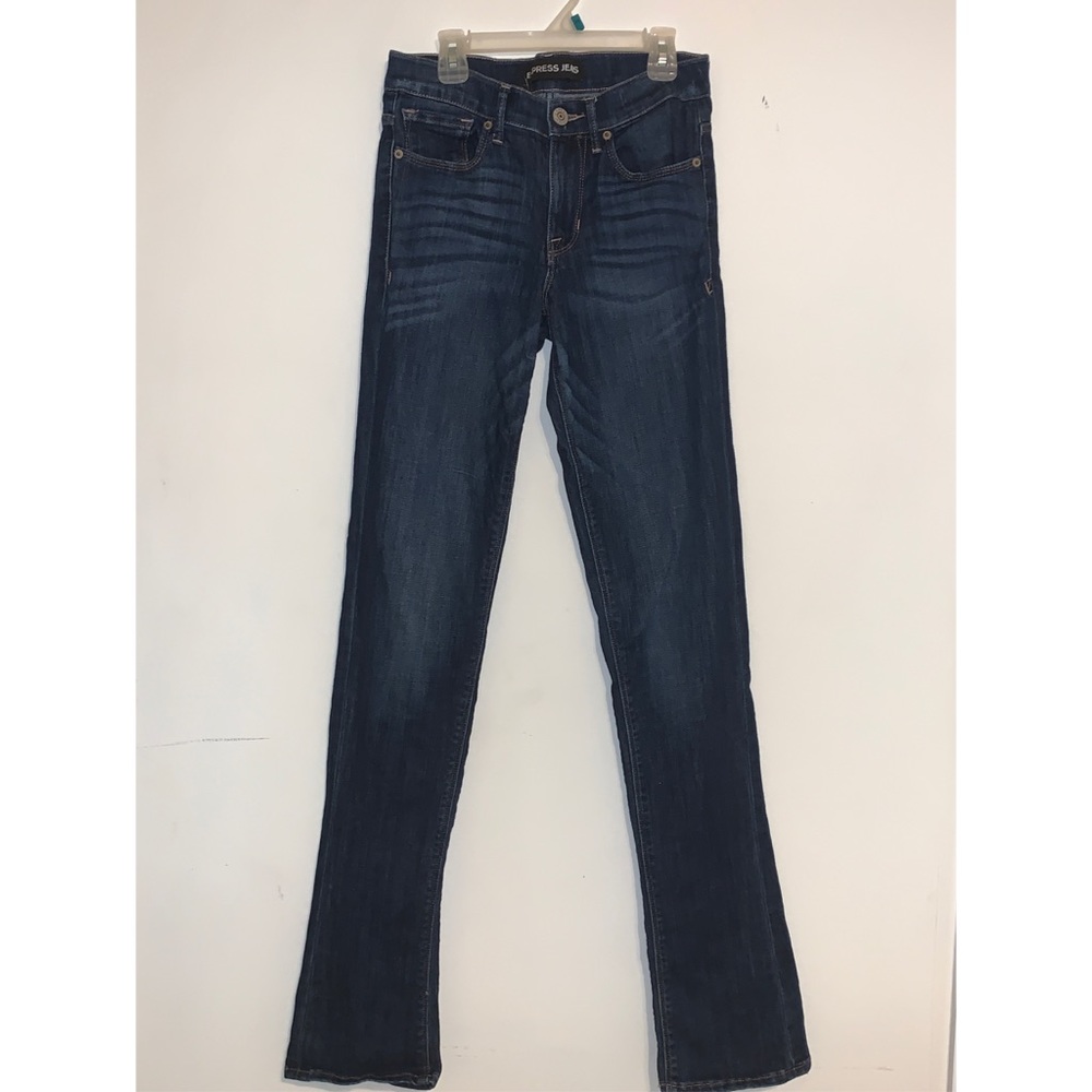 Express Jeans- skyscraper-